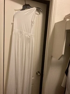 EUC White One Shoulder Jumpsuit Size Large - Picture 1 of 2