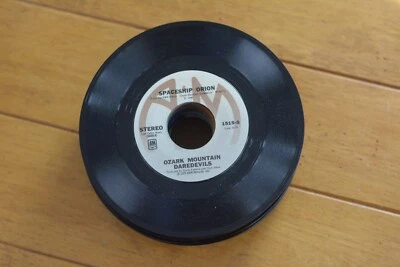 OZARK MOUNTAIN DAREDEVILS "WANNA GET TO HEAVEN" 45 RPM 7" VG- RECORD [D31-98] - Image 1 of 4