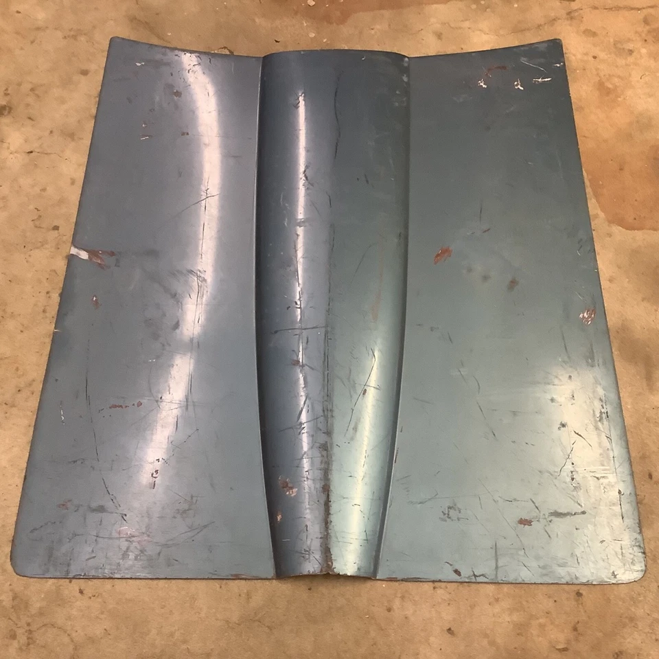 1965 1966 1967 Corvette pequeno bloco capô de fibra de vidro SOMENTE PELE USADA PELO FABRICANTE - Imagem 1 de 3