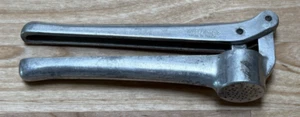 Vintage Mrs. Damar Aluminum Garlic Press Made In Italy - Picture 1 of 5