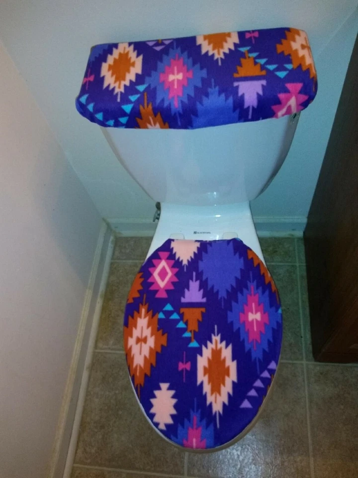 Juego de tapa de inodoro y tapa sin mangas de lana nativa americana (púrpura) de Santa Fe  Foto 1 de 1
