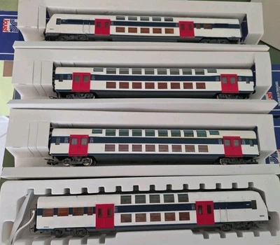 JoueF Set Emu Z2N SNCF Livrée “Ile De France” Blanc/Bleu/Rouge 4 Éléments - Photo 1/4