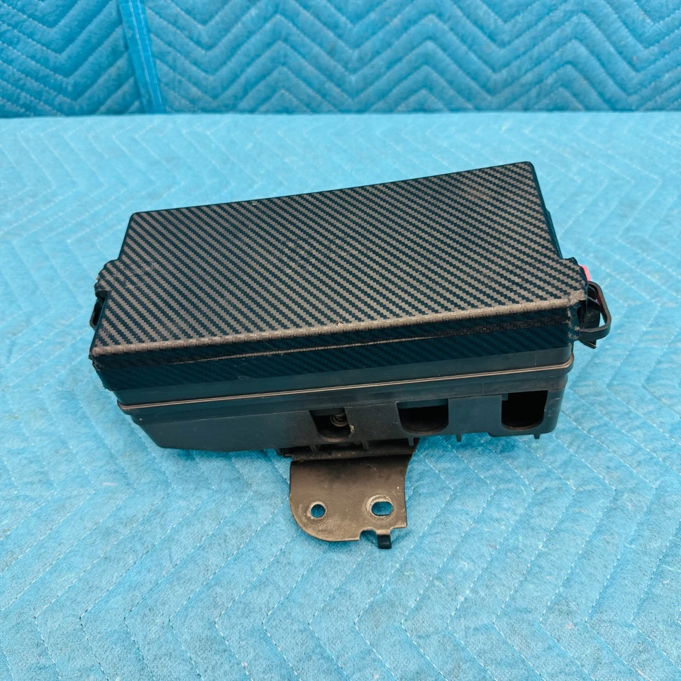 Ford Mustang GT 2005-2009 4,6 L V8 conjunto de caja de fusibles OEM 4R3T14536AD Foto 1 de 4