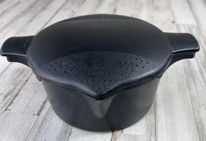 PAMPERED CHEF LARGE 8 Cup 2 Qt MICRO-COOKER MICROWAVE STEAMER STRAINER LID Black - Picture 1 of 12