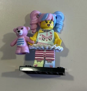 Lego N-POP Niña Minifigura Coleccionable Ninjago Película Completa con Oso de Peluche Rosa - Imagen 1 de 3