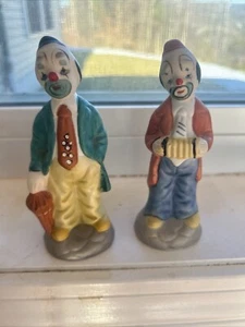 2 Vintage Ceramic 5" Hobo Clown w accordian figurine & 5” Clown With Umbrella - Picture 1 of 4