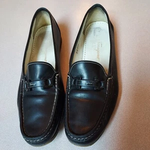 Salvatore Ferragamo Black Italian Leather loafer enameled accents size 10 3A - Picture 1 of 9