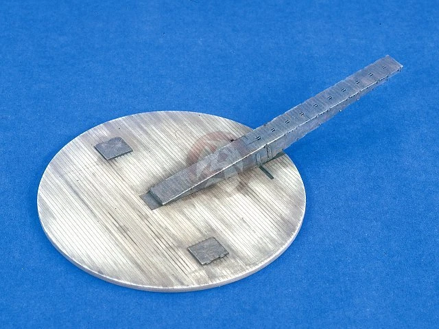 Verlinden 1/72 Kompensierscheibe Luftwaffe Airfield Compass Swing Platform 2311 - Image 1 of 1