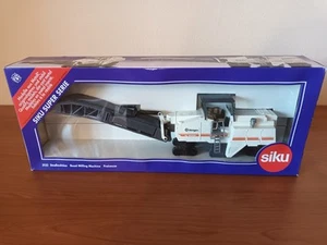 Fresadora de carreteras Siku Super 3132, sin usar con embalaje original - Imagen 1 de 11