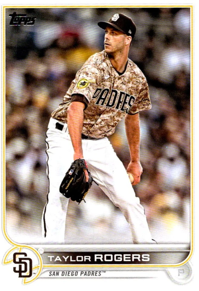 2022 Topps Taylor Rogers Minnesota Twins #32 - Image 1 of 2
