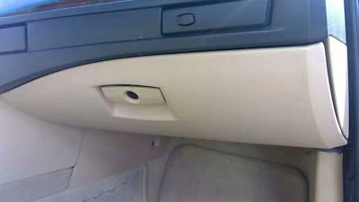 2004 - 2007 BMW 525 Tan Glove Box Compartment Foto 1 de 2