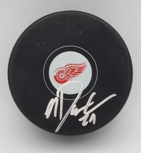 NATE DANIELSON DETROIT RED WINGS TOP PICK SIGNED NHL PUCK RARE COA - Picture 1 of 2