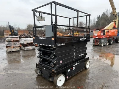 2018 Skyjack SJIII-4740 40英尺电动剪刀升降机空中平台bidadoo — 第 1/4 张图片