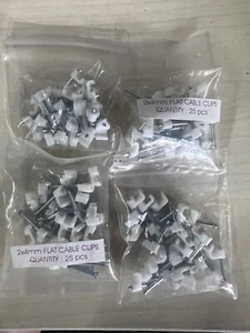 100 x clips de cable blanco plano 4mm - Imagen 1 de 1