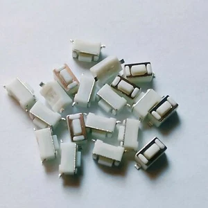 Mini bouton poussoir interrupteur CI de 3x6x4.3 mm neufs. Lot au choix. - Picture 1 of 1