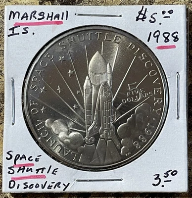 Moneda conmemorativa de 5 dólares de las Islas Marshall 1988, descubrimiento del transbordador espacial estadounidense Foto 1 de 4