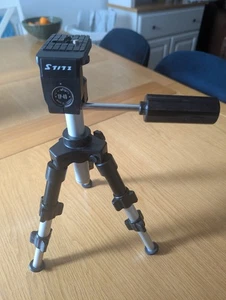 Velbon TP-40 Mini Tripod - Picture 1 of 2