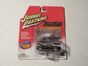 Johnny Lightning  2004   1972 Pontiac Grand Prix   Classic Gold   New - Picture 1 of 2