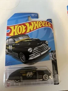 Hot Wheels 47 Chevy Fleetline Mooneyes Negro NUEVO 2022 - Imagen 1 de 4