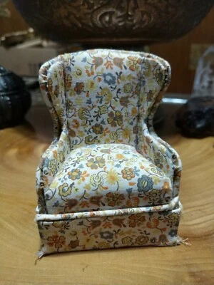 Casa de muñecas miniatura única en su clase. Sillón artesanal Cooper Petite Home Furnishing. VER FOTOS Foto 1 de 4