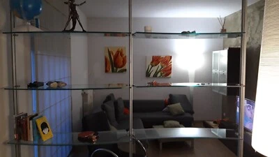 Libreria a soffitto in vetro e alluminio - Immagine 1 di 4