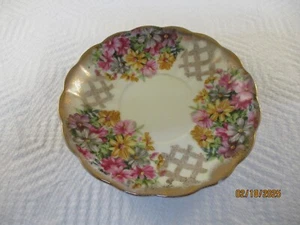 Vintage LEFTON Three Legged Porcelain Saucer #1079 Floral/lattice - Picture 1 of 2