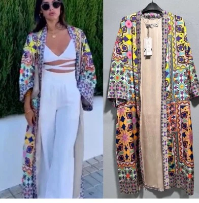 NUEVO CON ETIQUETAS 69,95 € ZARA MUJER MULTICOLOR ESTAMPADO SATINADO LARGO KIMONO TALLA XS Foto 1 de 4