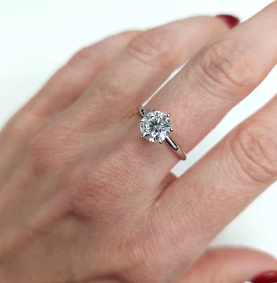 14Kt White Gold Round Cut 1.55ct Diamond Solitaire Six Prong Engagement ring - Image 1 of 4