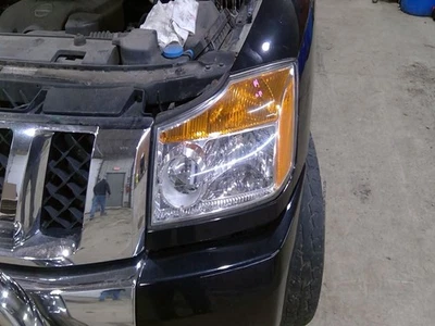 Faro izquierdo conductor compatible con 08-15 TITAN 981024 Foto 1 de 4