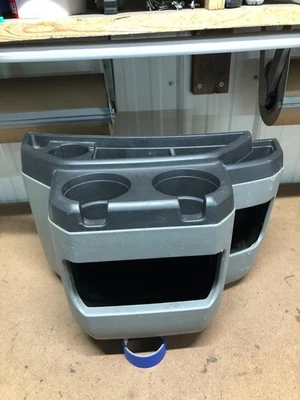 Portavasos consola central Ford Econoline Van E150 E250 E350 97-15 manchado Foto 1 de 4