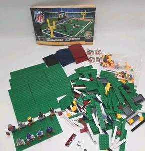 NFL Buildable Game Day Field Incomplete loose set 9 Player Figure instructions - Picture 1 of 15