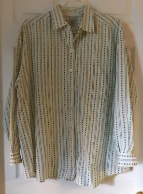 Hombres GH BASS CO Blanco Azul Rayas Camisa Abotonada Talla Mediana Usada en Excelente Condición Bolsillo de Algodón Foto 1 de 3