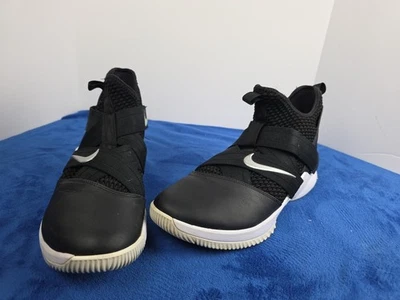 Nike LeBron Soldier 12 Shoes Mens Size 7.5 Black White Basketball Athletic Shoes - Image 1 of 4