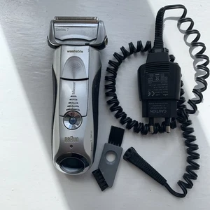 Braun Series 7 790cc wet and dry rechargeable shaver with charging/power lead - Picture 1 of 6