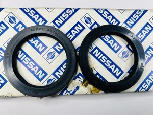 Datsun 320 1600 2000 410 411 520 521 Pickup 60 Patrol Axle Seal Set OEM NISSAN - Picture 1 of 1