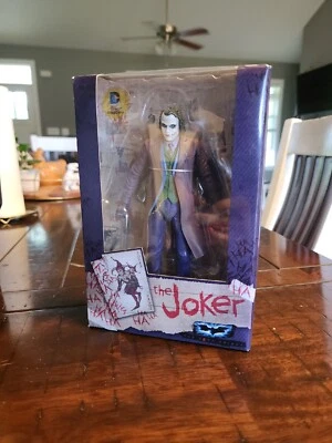 Figura de acción NECA The Dark Knight Heath- Ledger Joker 7 pulgadas - 966N082415 Foto 1 de 4