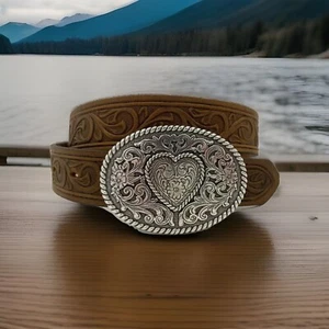 Justin HOPE HEART Top Grain Leather Belt Size 28 Made in USA List $36 - Picture 1 of 8