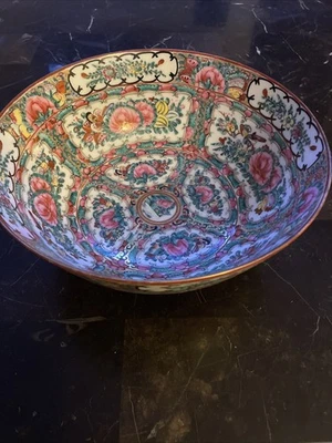 Antiguo Medallón Rosa Familia Grande Exportación China Porcelana Cuenco Pintado a Mano Foto 1 de 4