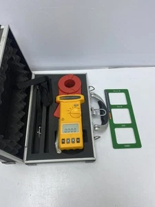 Abrazadera de tierra FLUKE 1630 y resistencia de bucle con estuche - Imagen 1 de 9