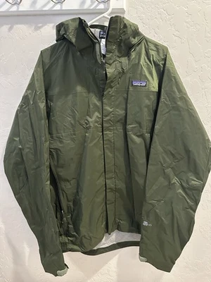 Patagonia Rain Jacket Mens Medium Green Torrentshell Windbreaker H2No *READ DES* - Image 1 of 4