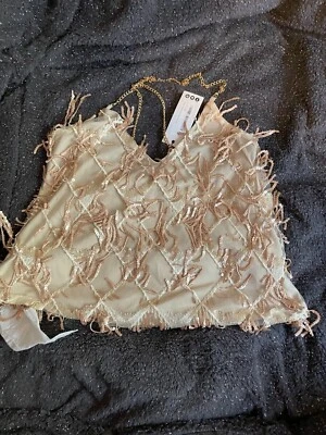 Blusa Boohoo beige lentejuelas contraste cadena tirantes talla 8 Foto 1 de 2