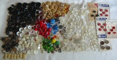 Vintage Antique Huge Lot All 100% Glass Buttons 500+ Collection + Rhinestone Old - Image 1 of 4