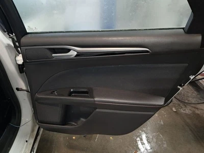 2016 Ford Fusion Rear Right Door Panel Trim Black Used OEM 438383 Foto 1 de 4