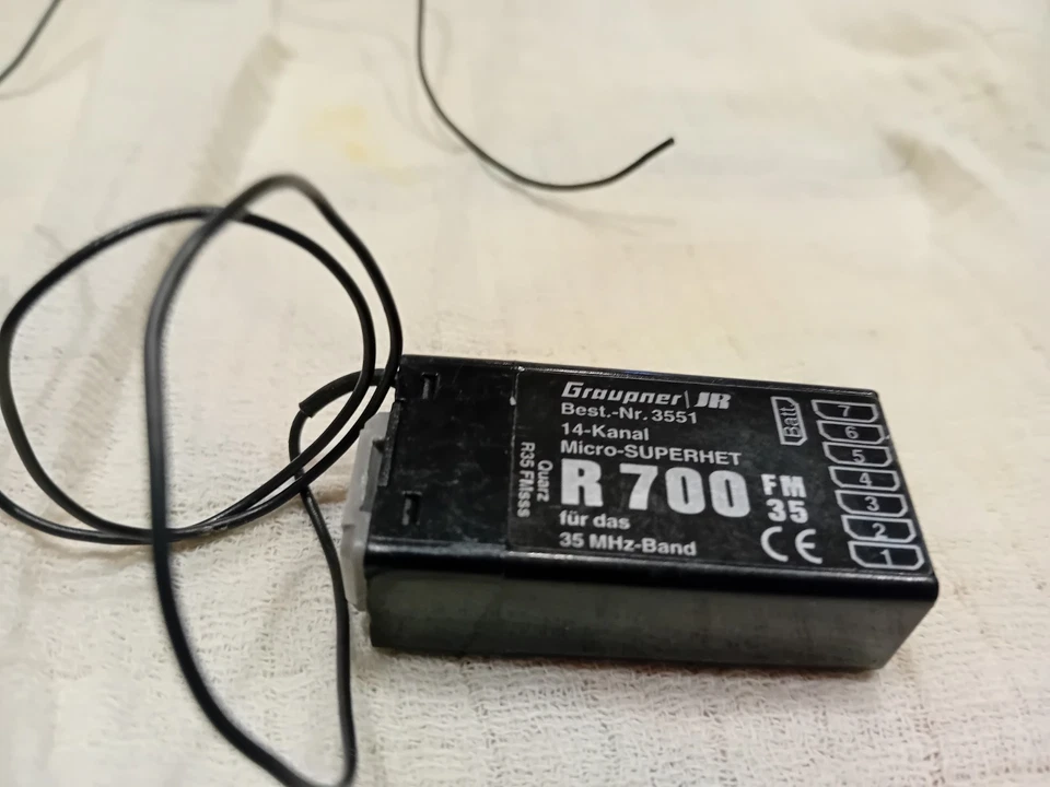 GRAUPNER 3551  JR Empfänger R700 FM 35 MHz - Bild 1 von 3