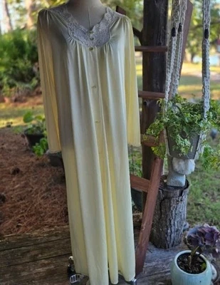 Maxi Camisón Shadowline Amarillo Botón Frontal Nylon Talla Pequeña Foto 1 de 4