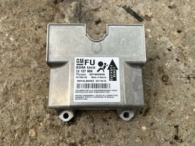 Centralina airbag Opel Astra H centralina moduli airbag 13137906 FU / 327963935 - Immagine 1 di 4