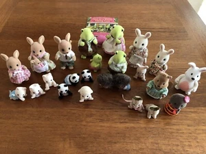 Sylvanian, Calico Critters, Lil Woodeez Families Lot Of 25 Figures - Picture 1 of 20