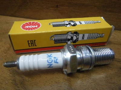 85-87 HONDA FOURTRAX 250 VELA DE IGNIÇÃO DR8ES-L NGK DR8ESL FRETE GRÁTIS RÁPIDO TRX250 - Imagem 1 de 4