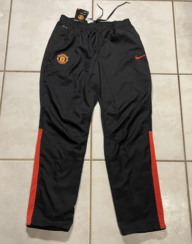NWT NIKE Manchester United BLACK Squad Sideline Woven Pants Men's XL 610481-010 Cover