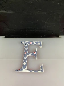 POSH GRAFFITI Decorative Floral Wooden Letter E Measures 9 Inch - Picture 1 of 4